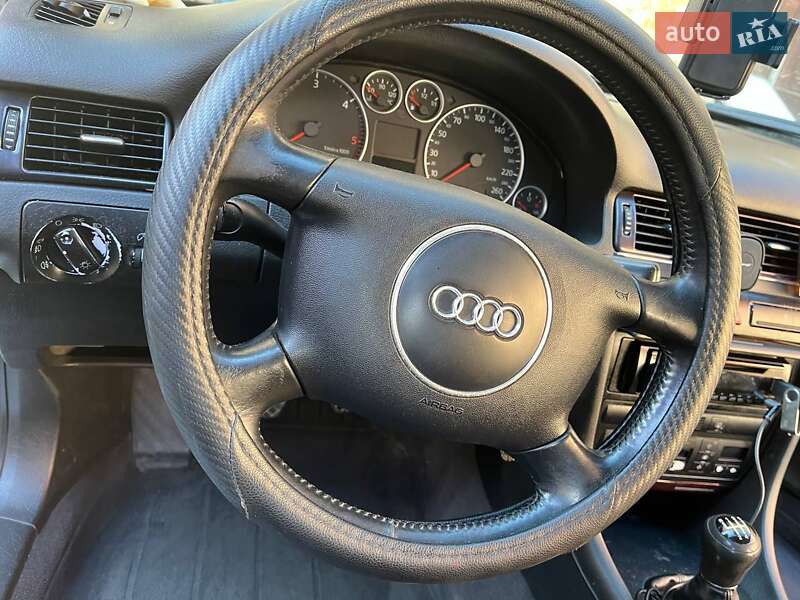 Універсал Audi A6 2001 в Івано-Франківську