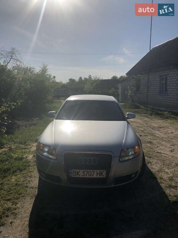 Седан Audi A6 2006 в Дубровице