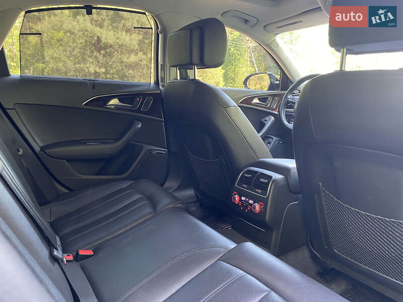 Седан Audi A6 2015 в Киеве