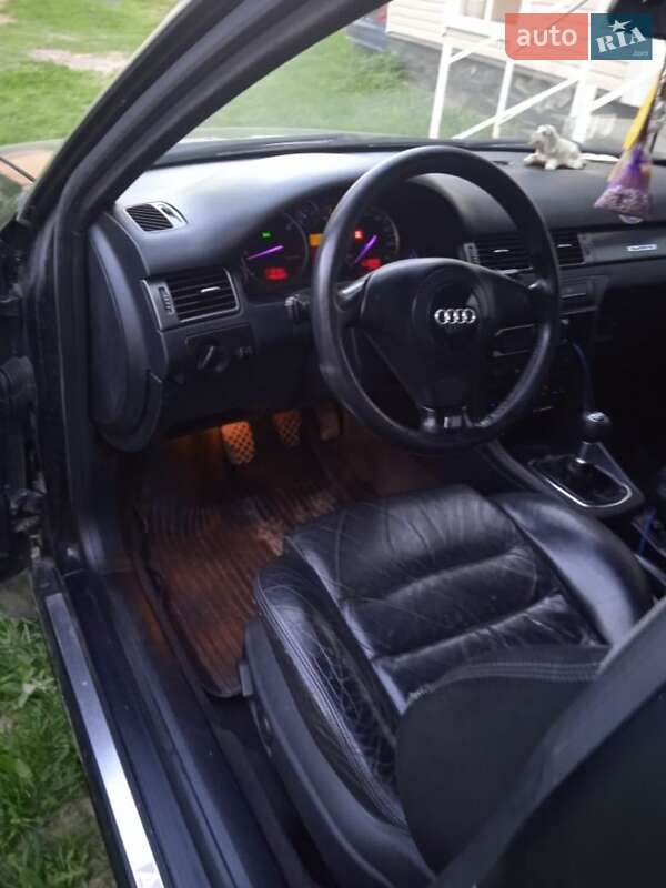 Универсал Audi A6 2004 в Верховине