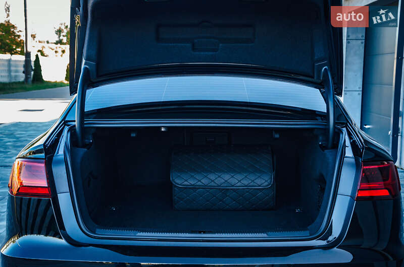 Седан Audi A6 2018 в Одессе