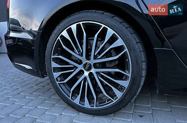 Седан Audi A6 2016 в 