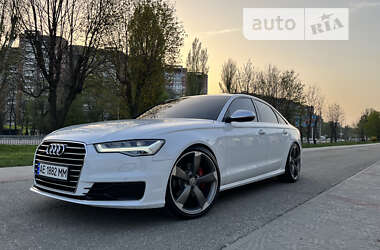 Седан Audi A6 2015 в 
