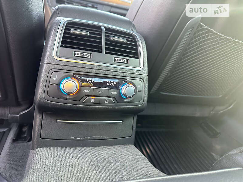Седан Audi A6 2015 в Киеве