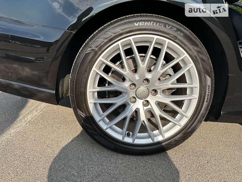 Седан Audi A6 2015 в Киеве