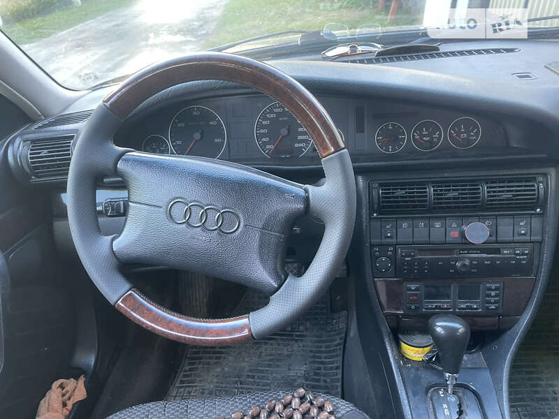 Седан Audi A6 1995 в Дунаевцах