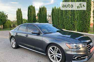 Седан Audi A6 2014 в Дубні