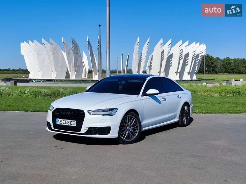 Седан Audi A6 2015 в Першотравенске