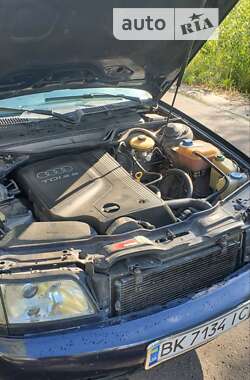 Седан Audi A6 1996 в Владимирце