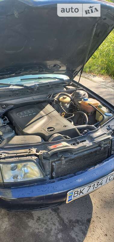 Седан Audi A6 1996 в Владимирце