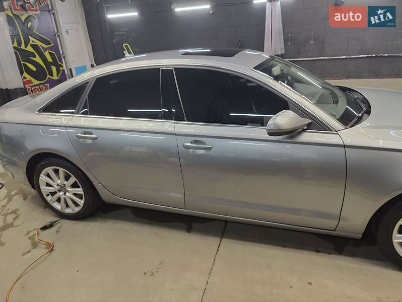 Седан Audi A6 2014 в Киеве