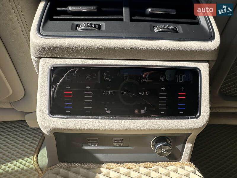 Седан Audi A6 2019 в Львове
