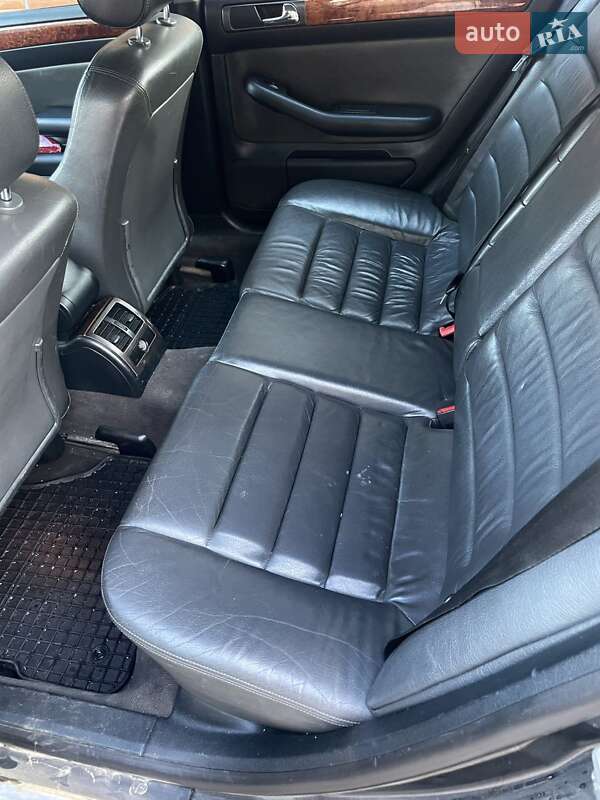 Универсал Audi A6 2000 в Глыбокой