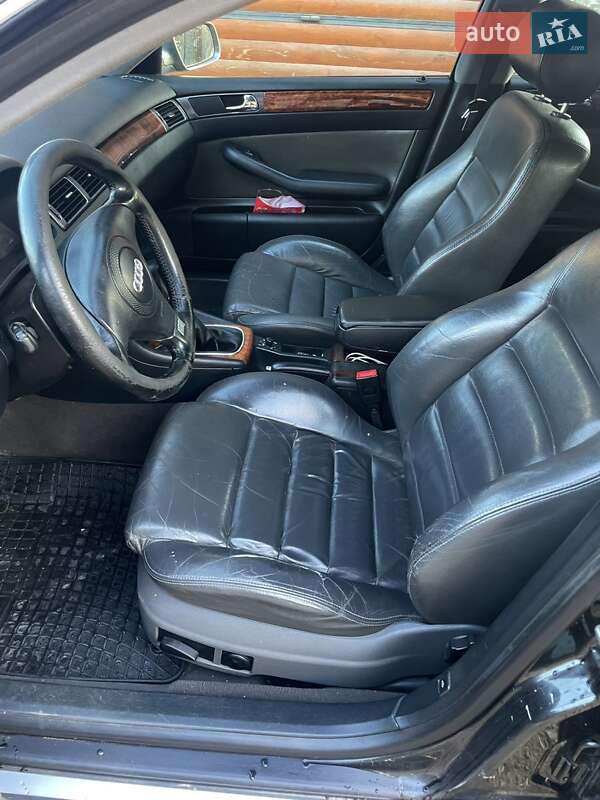 Универсал Audi A6 2000 в Глыбокой