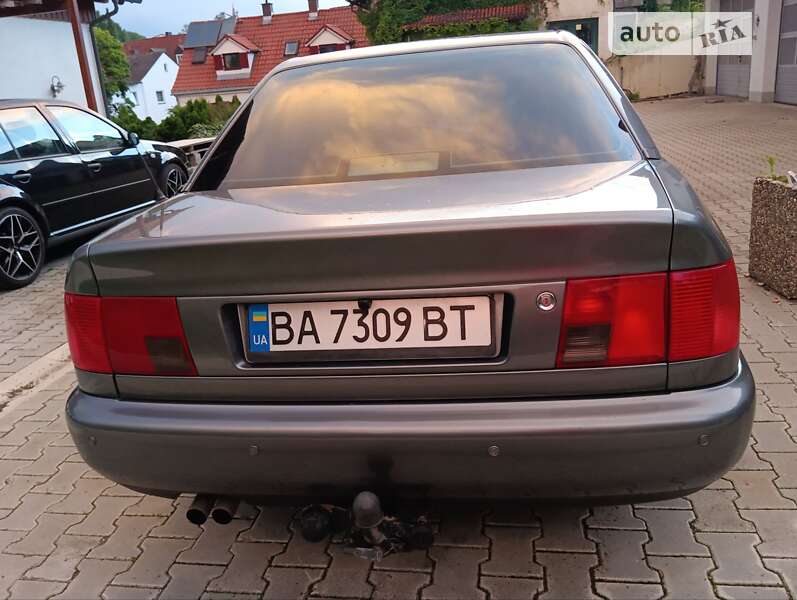 Седан Audi A6 1996 в Кропивницком
