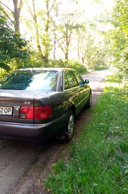 Седан Audi A6 1996 в Жашківу