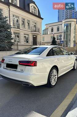 Седан Audi A6 2016 в 
