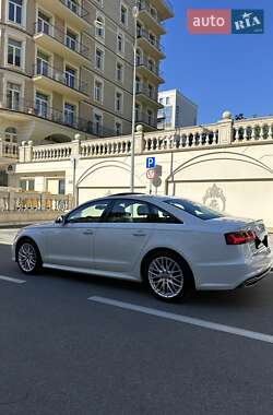Седан Audi A6 2016 в 