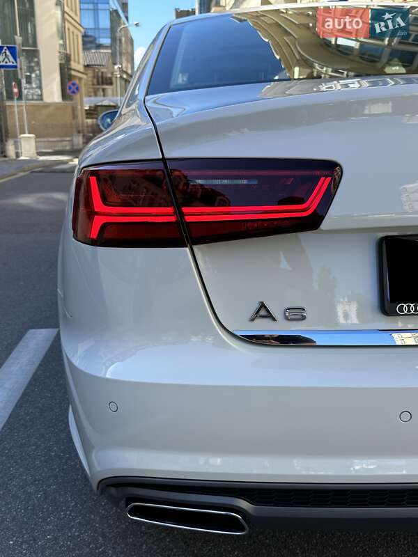 Седан Audi A6 2016 в Киеве