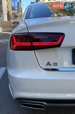 Седан Audi A6 2016 в 
