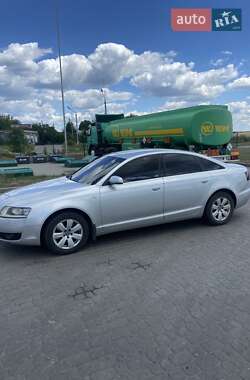Седан Audi A6 2004 в 