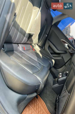 Седан Audi A6 2015 в 
