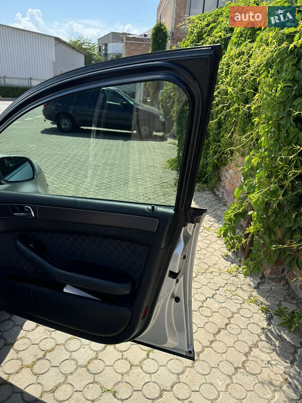 Седан Audi A6 2001 в Черновцах