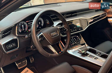 Седан Audi A6 2018 в 