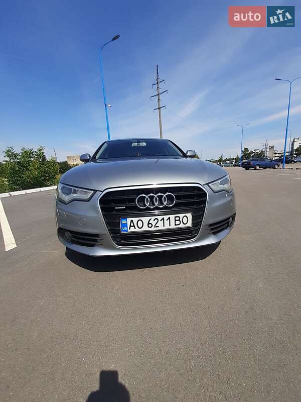 Седан Audi A6 2014 в Ужгороді