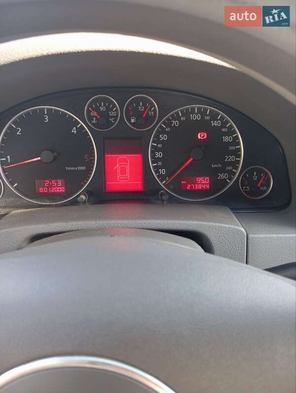 Седан Audi A6 2001 в Измаиле