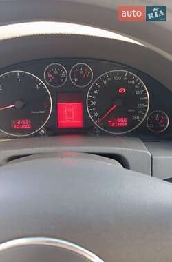 Седан Audi A6 2001 в 