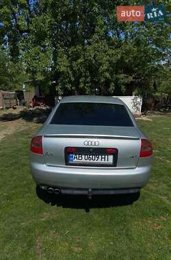 Седан Audi A6 2004 в 