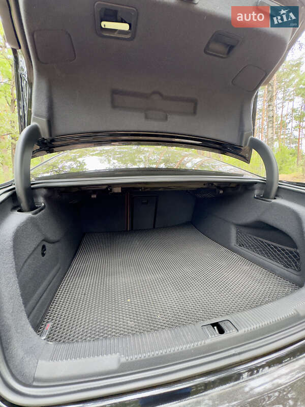 Седан Audi A6 2014 в Овруче