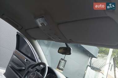 Седан Audi A6 2002 в 