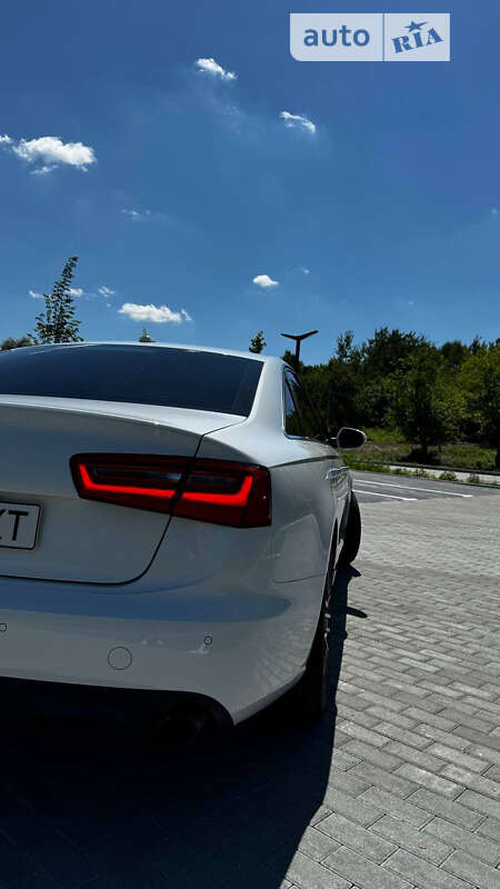 Седан Audi A6 2013 в Львове