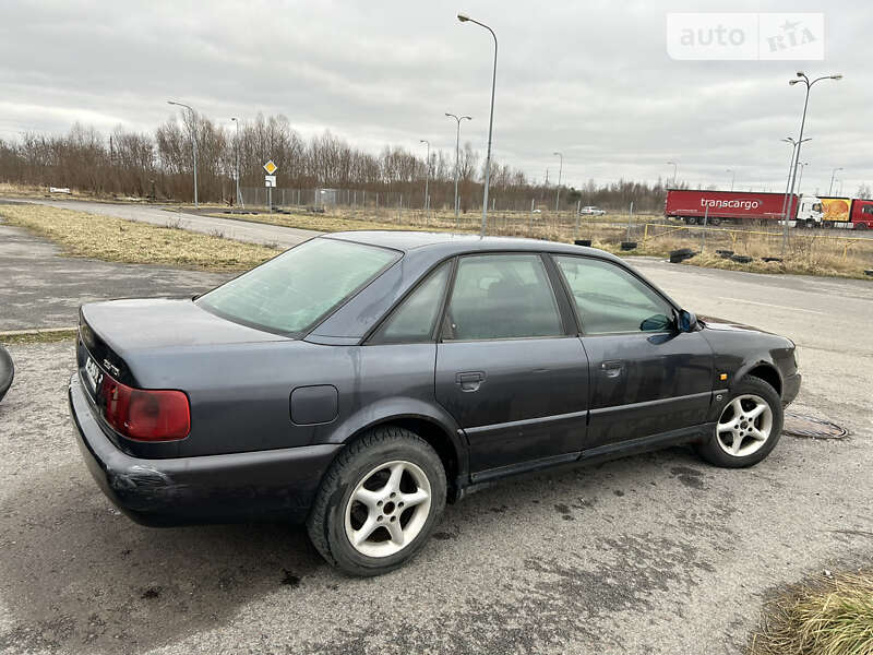 Седан Audi A6 1995 в Львове