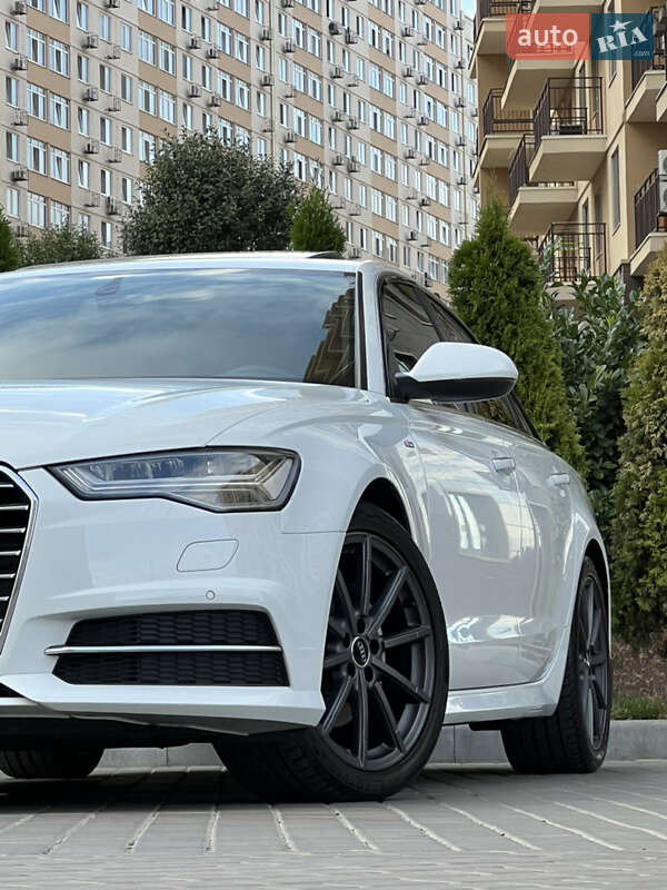 Седан Audi A6 2015 в Одессе