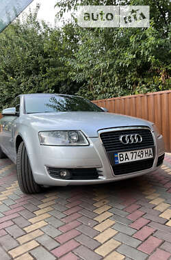 Седан Audi A6 2004 в Благовіщенську