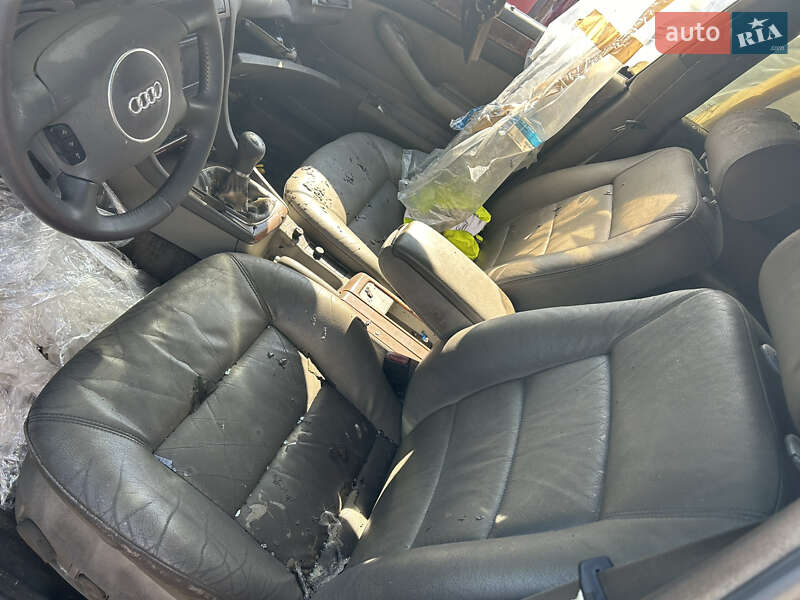 Универсал Audi A6 2001 в Сокале