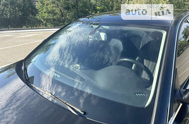 Седан Audi A6 2013 в 