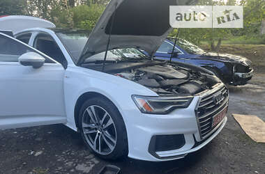 Седан Audi A6 2019 в 