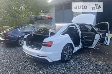 Седан Audi A6 2019 в 