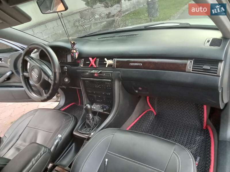 Седан Audi A6 1999 в Городку