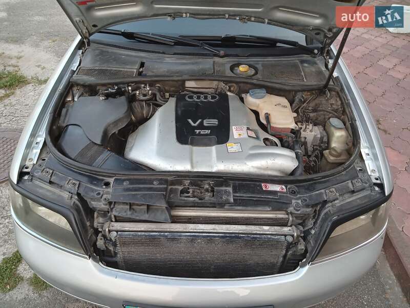 Седан Audi A6 1999 в Городку