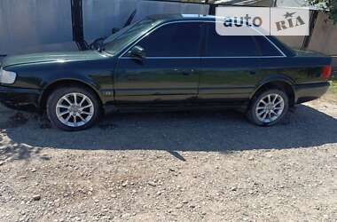 Седан Audi A6 1995 в Чернівцях