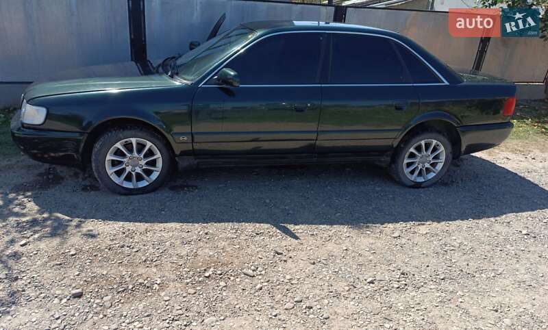 Седан Audi A6 1995 в 