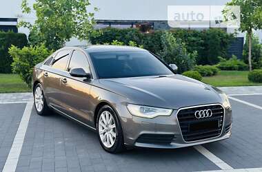 Седан Audi A6 2012 в Мукачевому