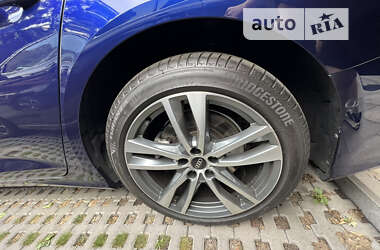 Седан Audi A6 2021 в 