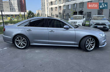 Седан Audi A6 2015 в 