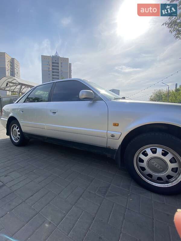 Седан Audi A6 1997 в Дніпрі